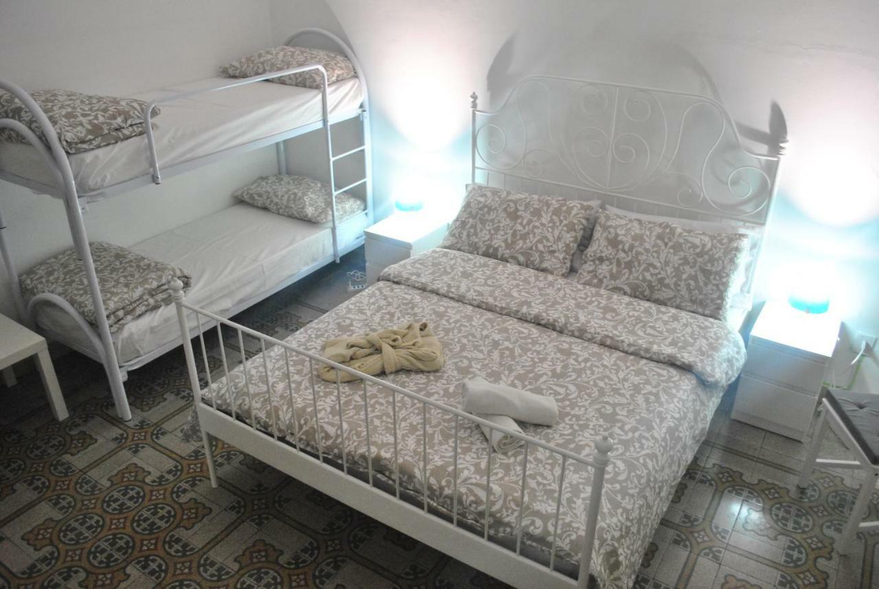 Sunrise Hostel & Rooms Palermo Ngoại thất bức ảnh