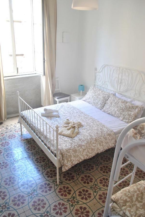 Sunrise Hostel & Rooms Palermo Ngoại thất bức ảnh