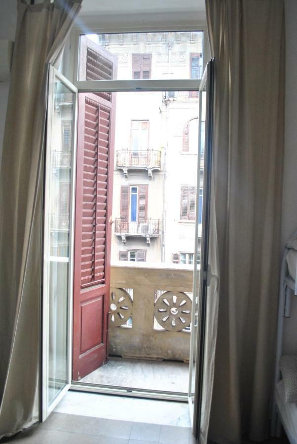 Sunrise Hostel & Rooms Palermo Ngoại thất bức ảnh
